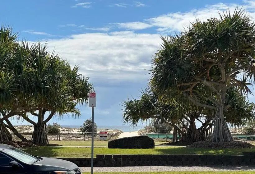 ２ベッドルームアパートメント, Meridian Tower Kirra Beach