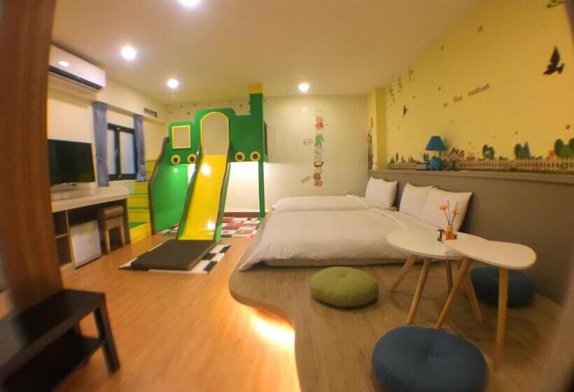 اتاق خانوادگی, Mulin B&b