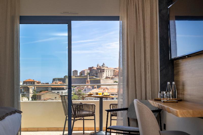 اتاق استاندارد, Ox Suites