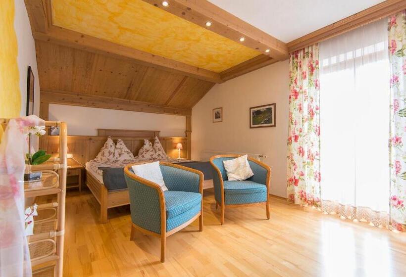Номер Стандарт, Pension Lackenbauer