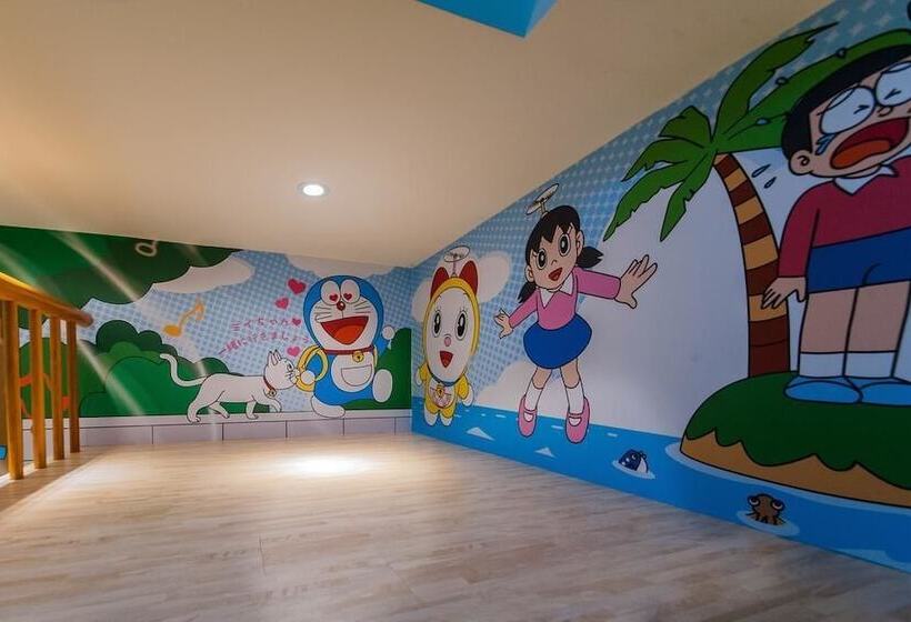 اتاق استاندارد سه نفره, Ericson Kingdom B&b