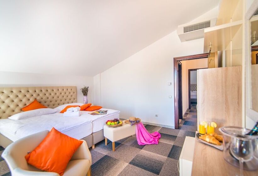 스탠다드 트리플 룸, Apartments And Rooms With Wifi Vrsar, Porec   3007