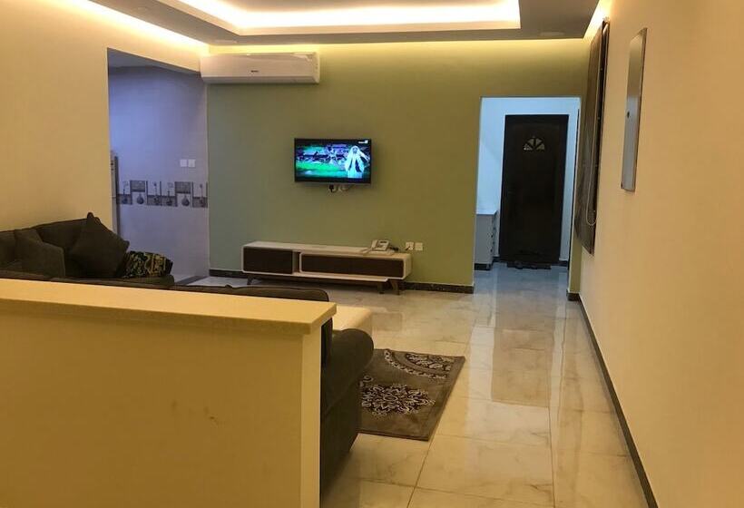 شقة غرفتين نوم مزودة بتراس, Ashbilia Suites