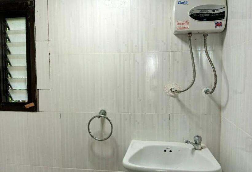 غرفة ديلوكس رباعية, Faye Orchid Garden Resort