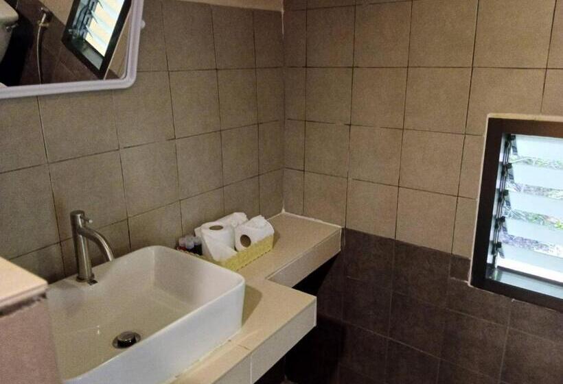 بنجلو قياسى, Faye Orchid Garden Resort