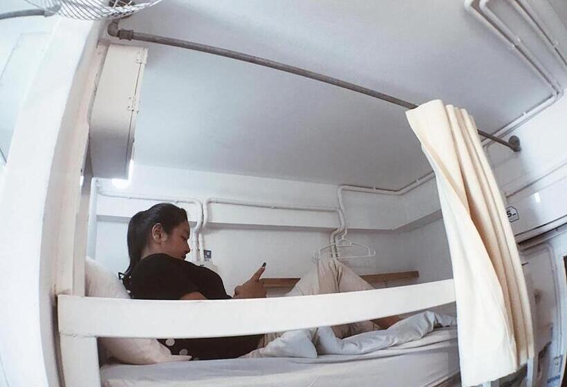 스탠다드 트리플 룸, Jetty Huahin Hostel