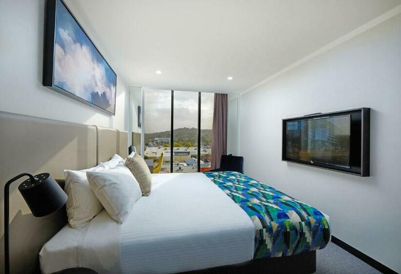 استودیوی استاندارد, Mantra Albury