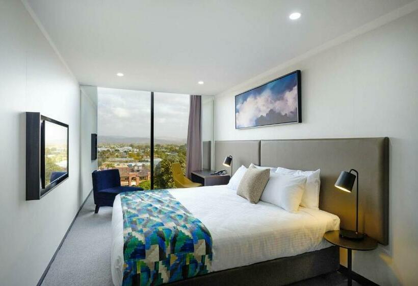 استودیوی لوکس, Mantra Albury