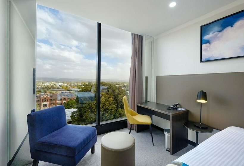 استودیوی لوکس, Mantra Albury