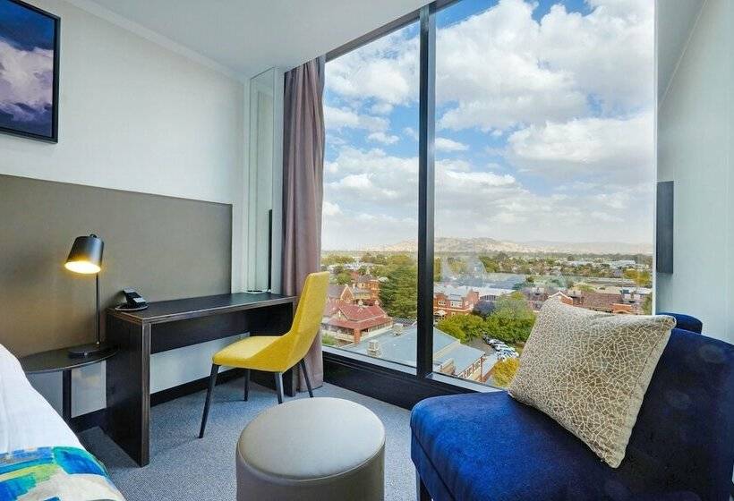 استودیوی لوکس, Mantra Albury