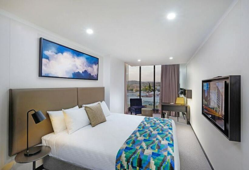 سوئیت 2 خوابه, Mantra Albury