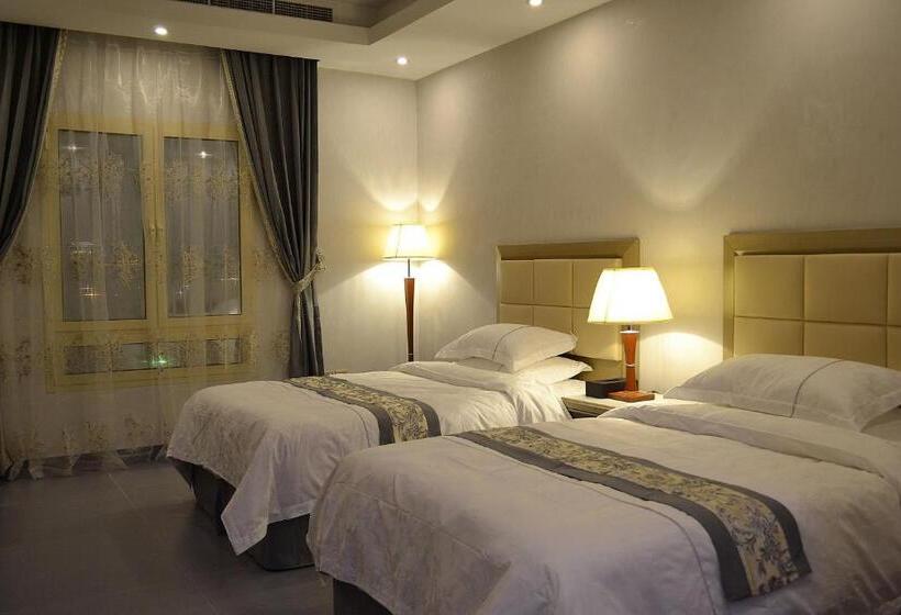 סוויטת 3 חדרי שינה, Refal Homes