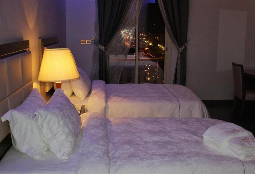 סוויטת 3 חדרי שינה, Refal Homes