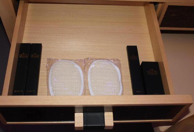 סוויטה, Refal Homes