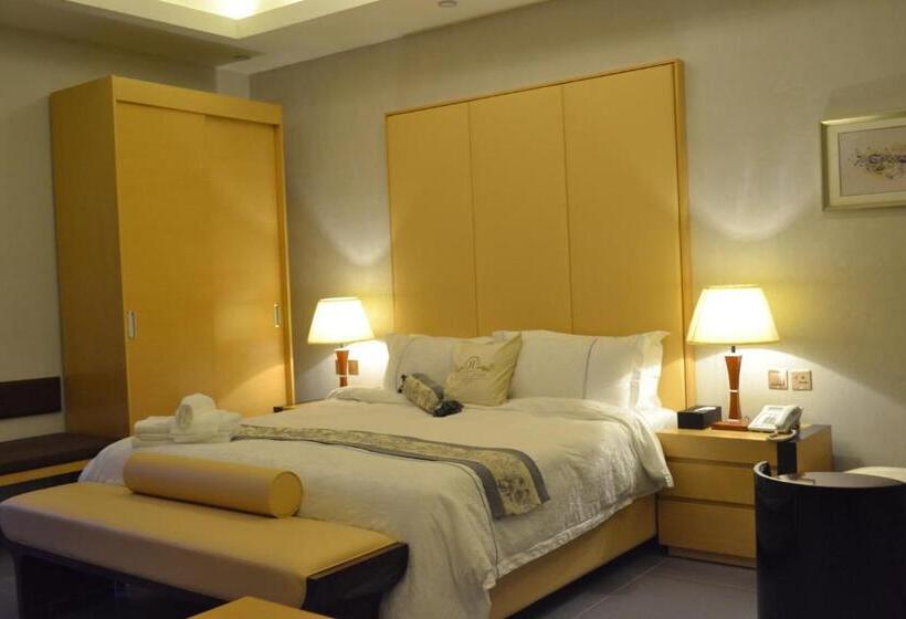 סוויטה, Refal Homes