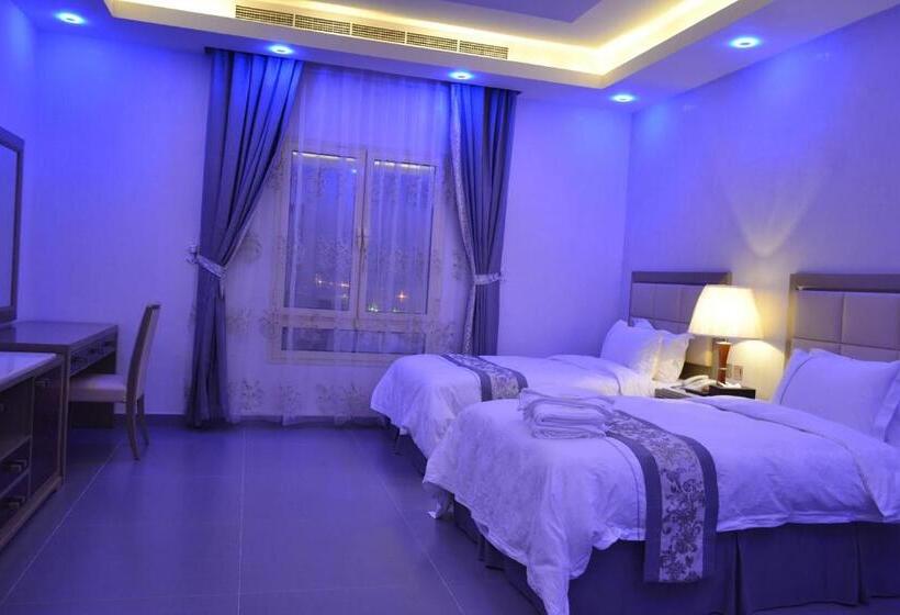 דירת שני חדרים, Refal Homes