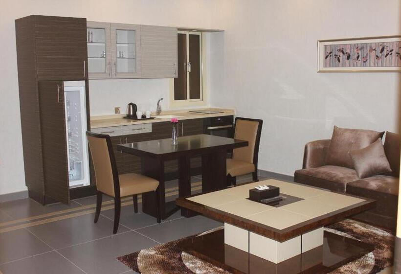 דירת משפחה, Refal Homes