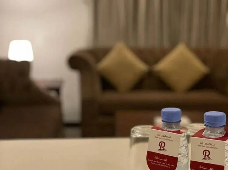 Standard-studio, Remaz Suites