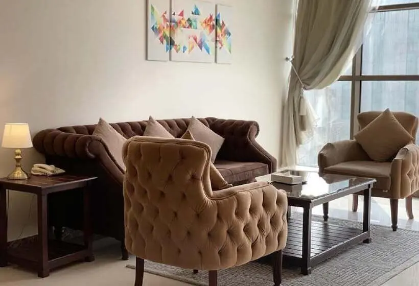 Executive-sviitti näköalalla, Remaz Suites