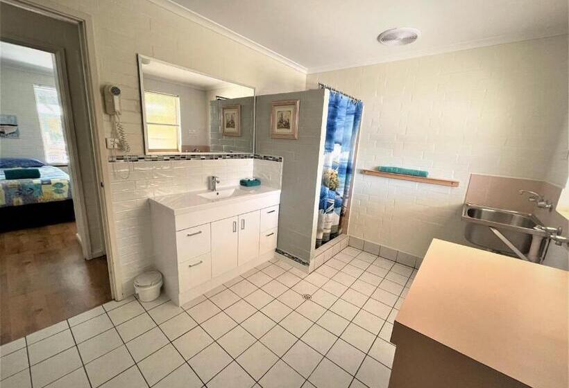 آپارتمان 2 خوابه, Shark Bay Seafront Apartments