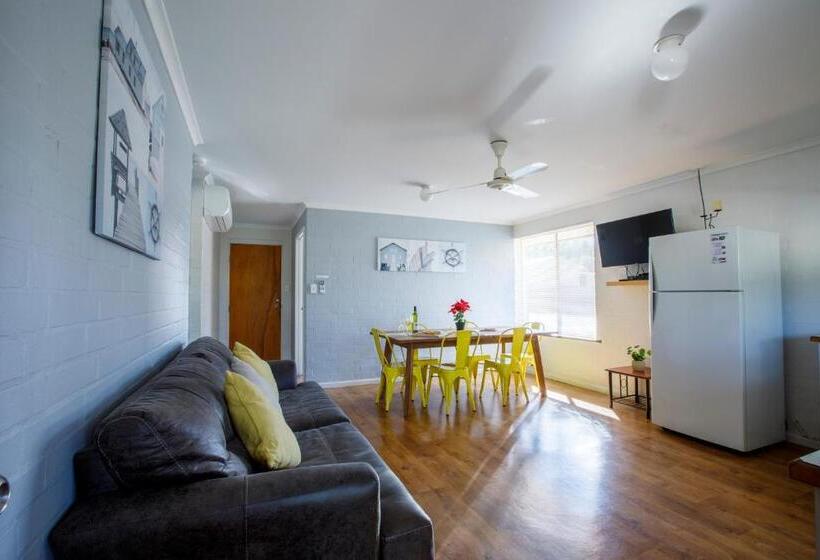 آپارتمان 1 خوابه همکف, Shark Bay Seafront Apartments