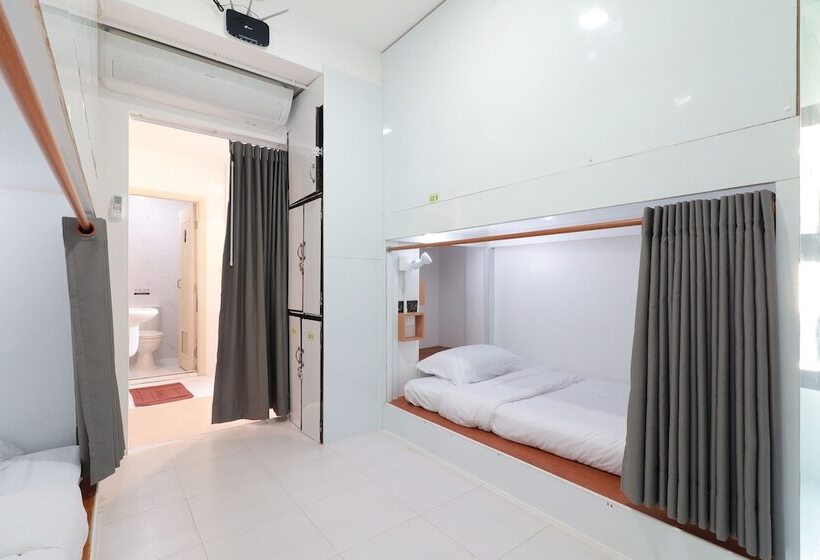 Кровать в Общей Комнате, Sleep Guesthouse