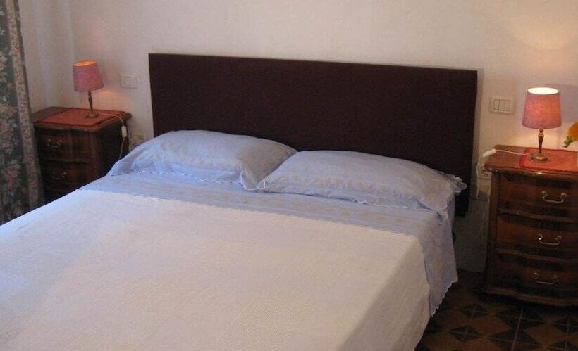 Семейный Номер, B&b Prisca