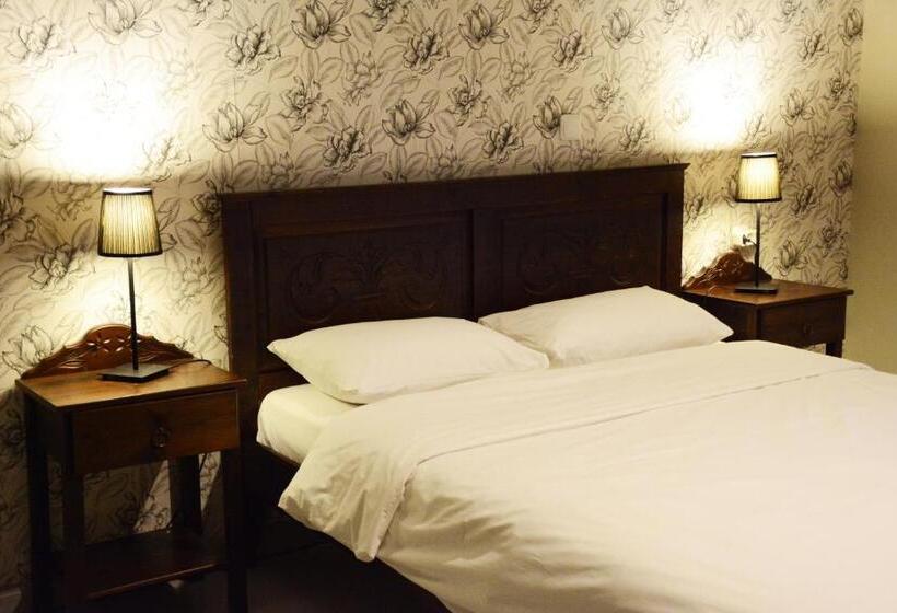 Номер Стандарт Вид на Озеро, Guesthouse Vissinokipos   Biker Friendly   Motorrad
