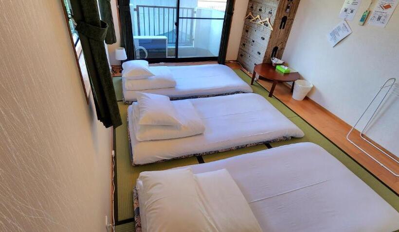 Дом 4 Спальни, Hakone Guesthouse Gaku