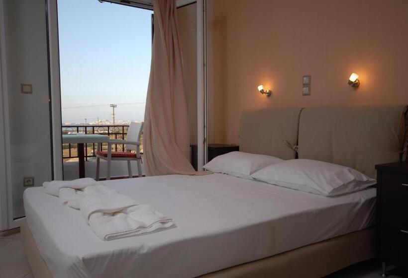 Номер Deluxe Вид на Море, Naxos Mare