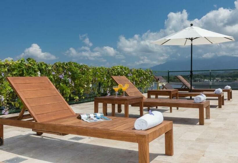 スリーベッドルーム　ヴィラ, Marina Pez Vela Villas