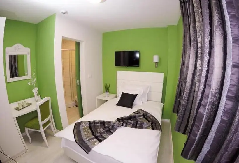 اتاق لوکس یک تخته, Rooms Villa Downtown