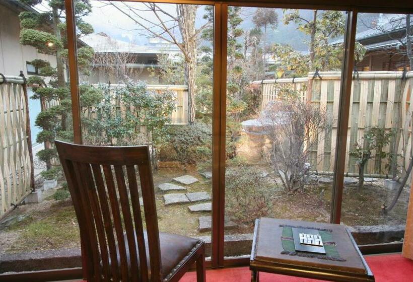 Номер Стандарт, Sekitaitei Ishida