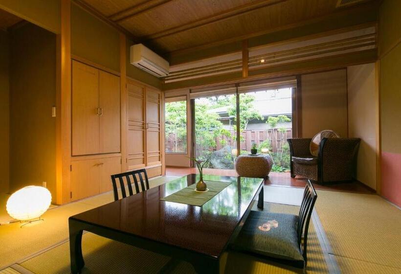 Трехместный Номер Стандарт Совместная Ванная, Sekitaitei Ishida