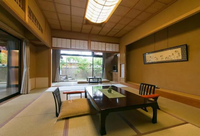 ファミリールーム, Sekitaitei Ishida
