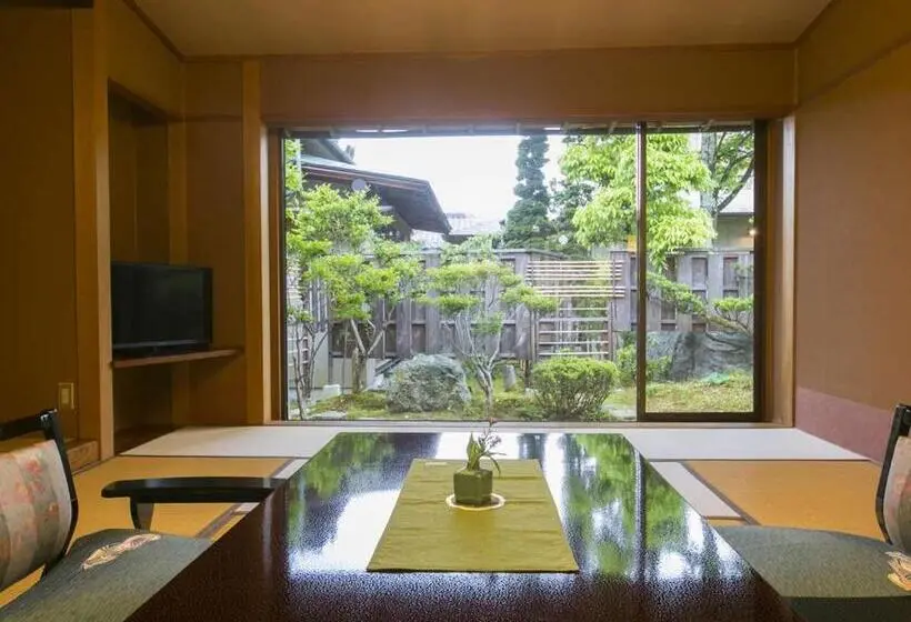 ファミリールーム, Sekitaitei Ishida