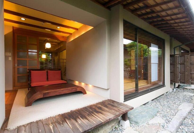 Семейный Номер, Sekitaitei Ishida