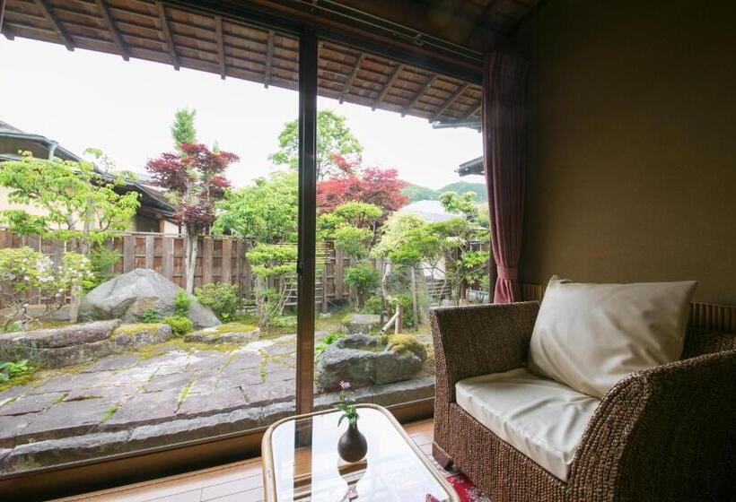 Трехместный Номер Стандарт Совместная Ванная, Sekitaitei Ishida