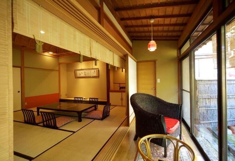 Семейный Номер, Sekitaitei Ishida