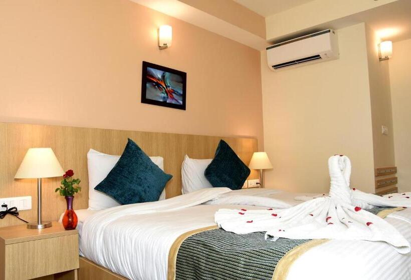 デラックススイート, Starlit Suites Neemrana