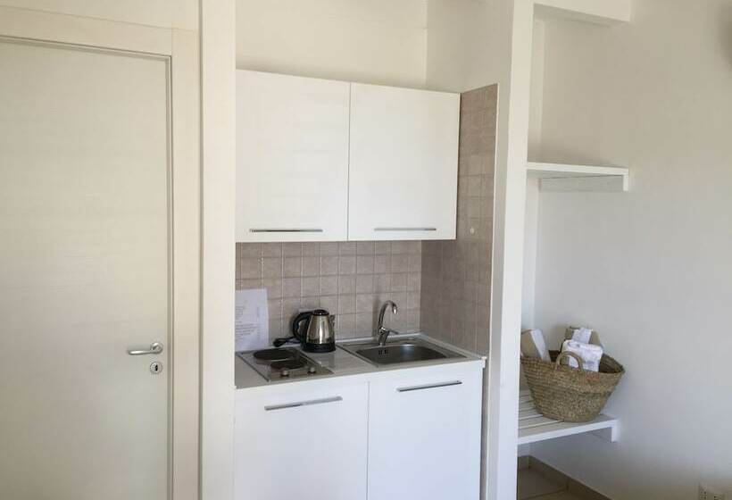 סטודיו דלוקס, Tonnara Di Sciacca