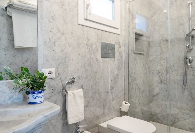 חדר דופלקס, Tonnara Di Sciacca