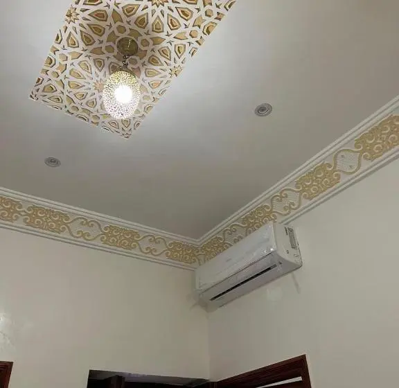 اتاق استاندارد, Kasbah Red Castel Hostel