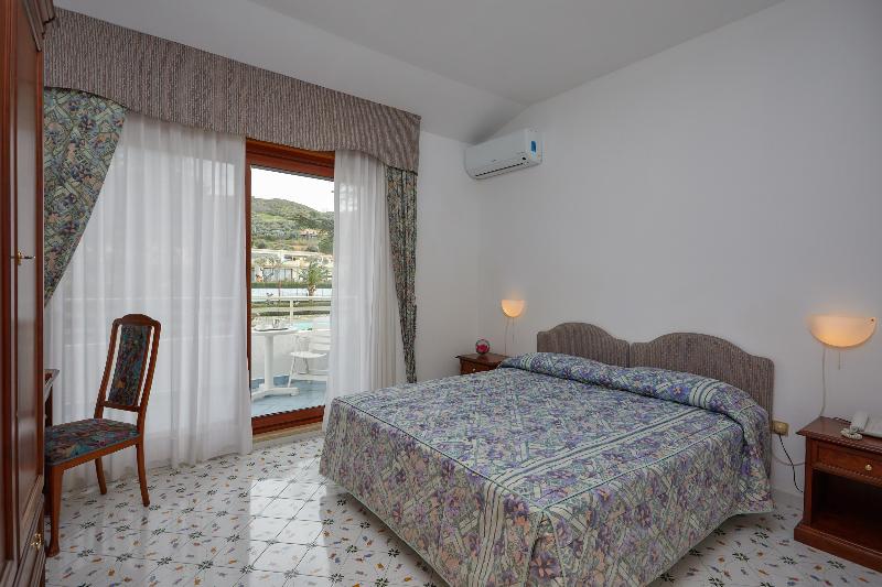 חדר סופריור, La Castellana