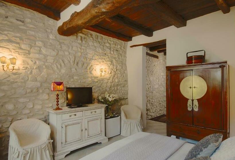 Deluxe-huone Puutarhanäkymä, Palazzo Sant Angelo Boutique B&b