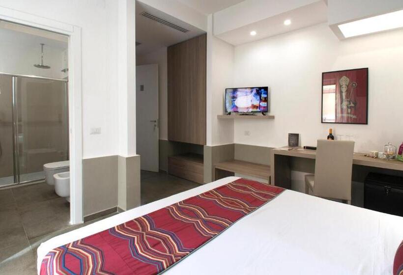 اتاق استاندارد با تخت بزرگ, Regina Margherita Suite