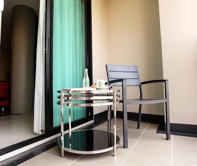 غرفة ديلوكس, Romyen Garden Place