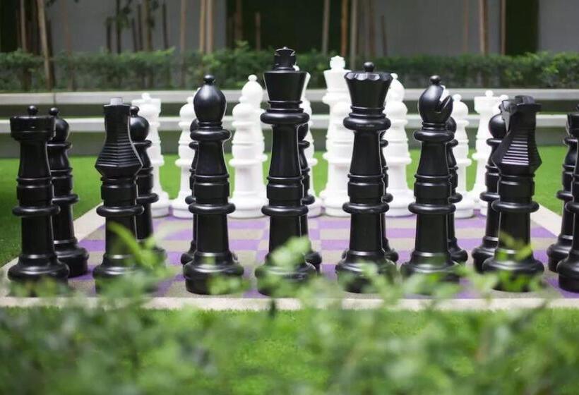 خانه 1 خوابه, The Robertson Residence