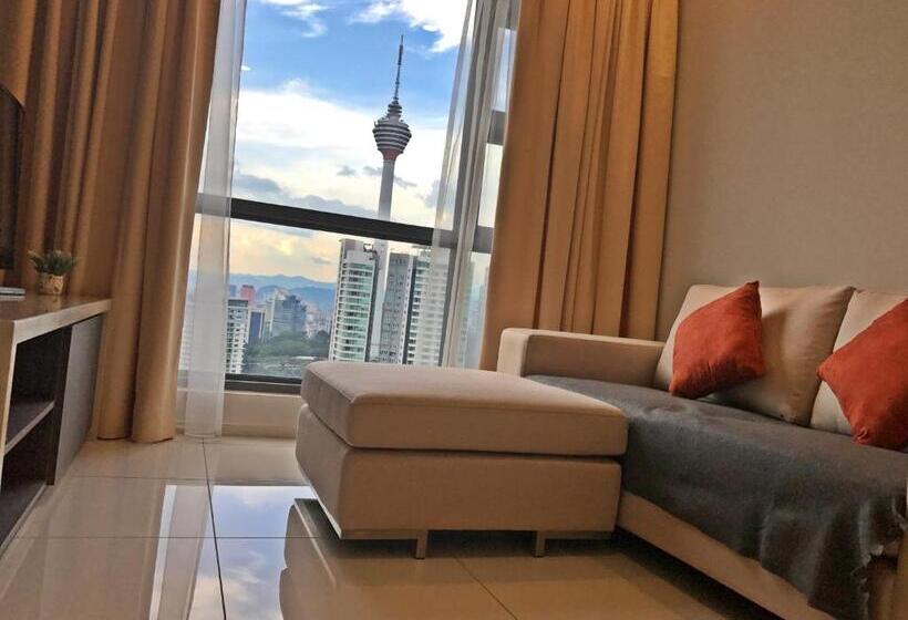 آپارتمان 2 خوابه, The Robertson Residence