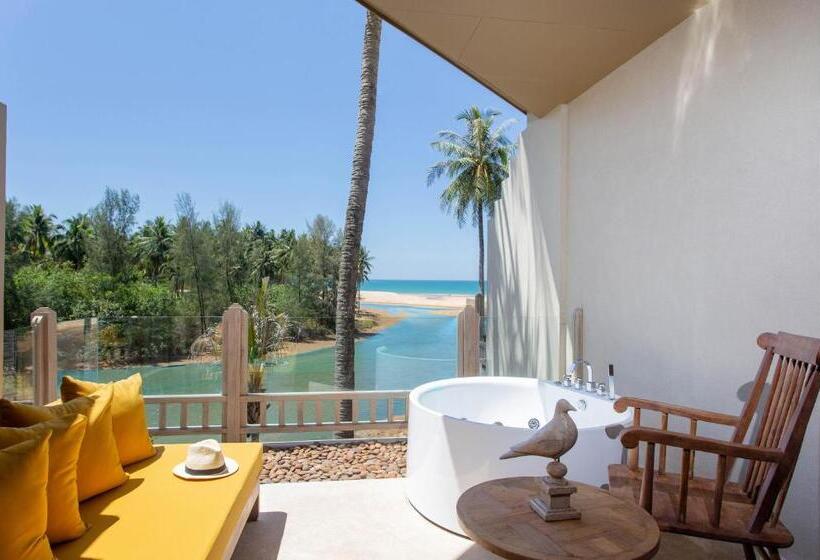 월풀욕조 주니어 스위트, Devasom Khao Lak Beach Resort & Villas